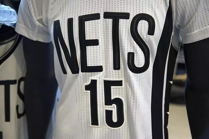 A QUICK BUYING GUIDE TO SELECT THE BEST OF BROOKLYN NETS JERSEY AND APPAREL ONLINE