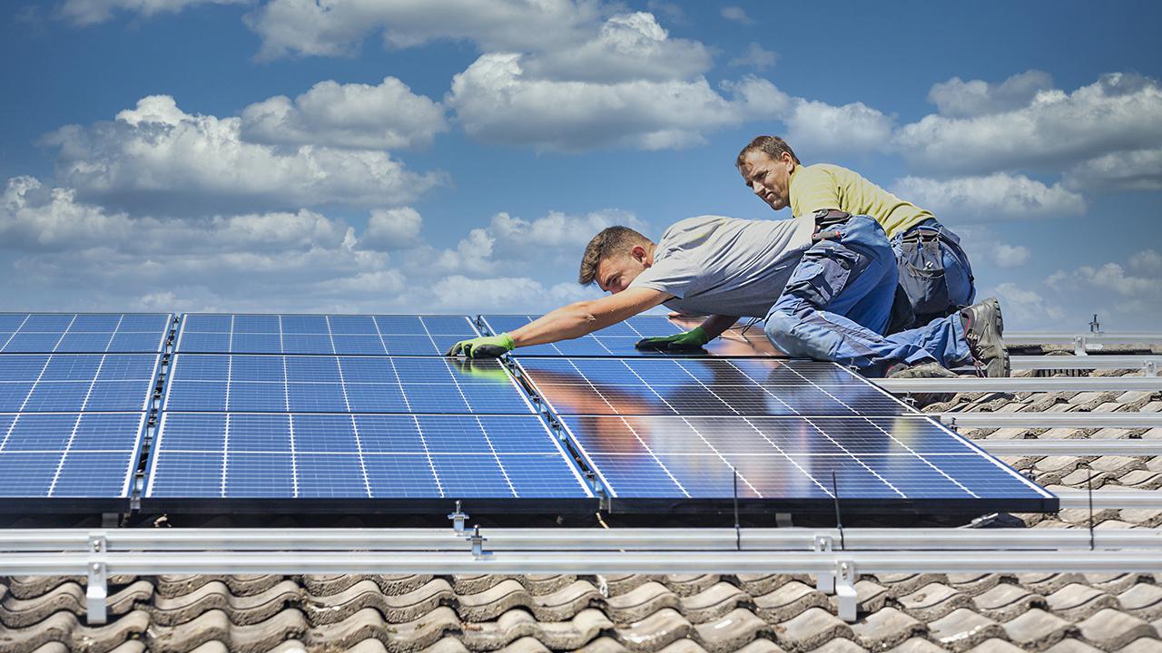 3 Pro Tips for Installing Solar Panels Efficiently