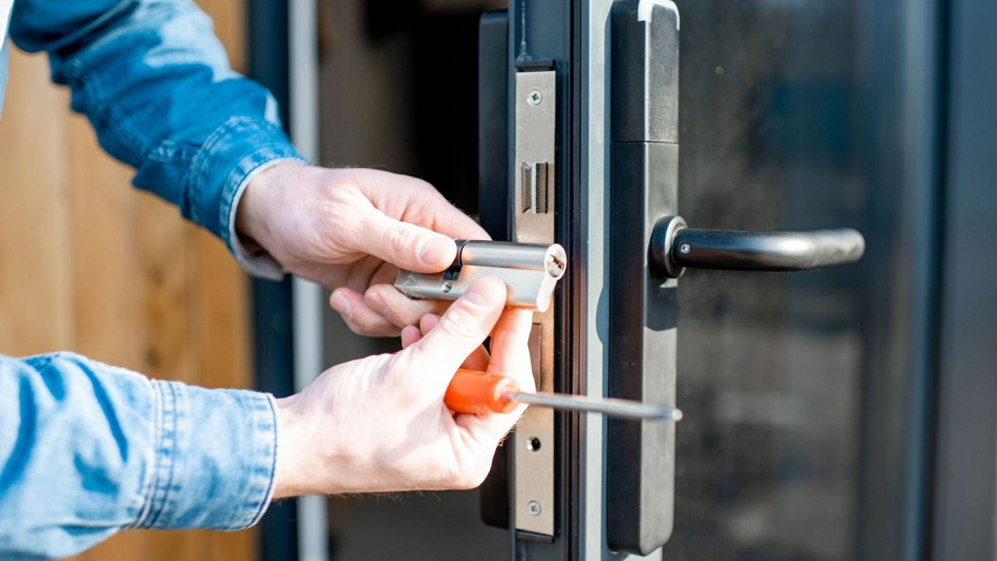 How to hire a Locksmith